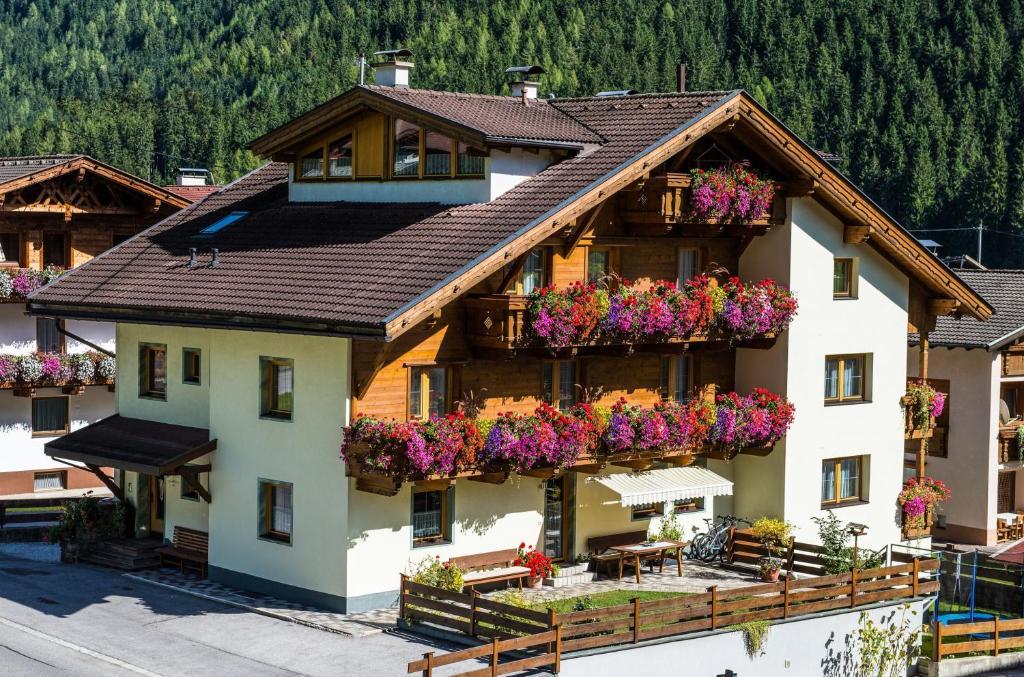 Pension Bergwelt Hotel Neustift im Stubaital Exterior foto